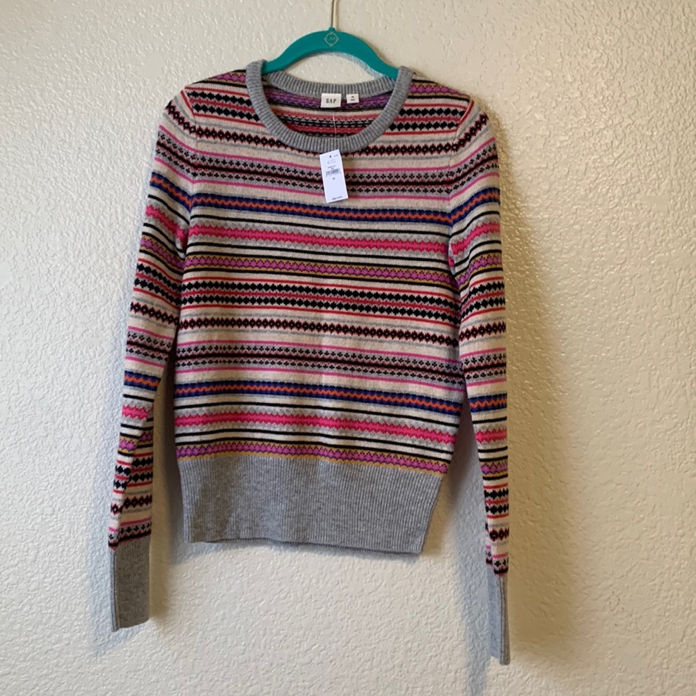 Gap NWT classic sweater